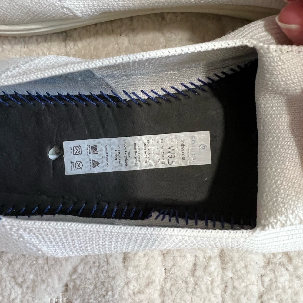 White Rothy’s sneakers 9.5 - Picture 3 of 3